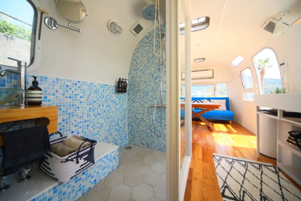 ＨＯＬＬＹ　ＣＡＭＰ　ＡＩＲＳＴＲＥＡＭ　ＶＩＬＬＡ　ＡＭＡＭＩ＜奄美大島＞