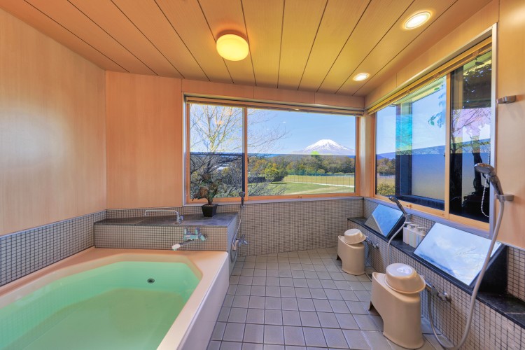 Exclusive Accommodation Silver Spray