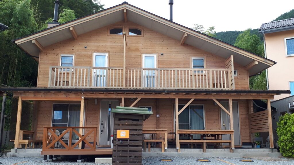 貸別荘　オレンジ・キャビン