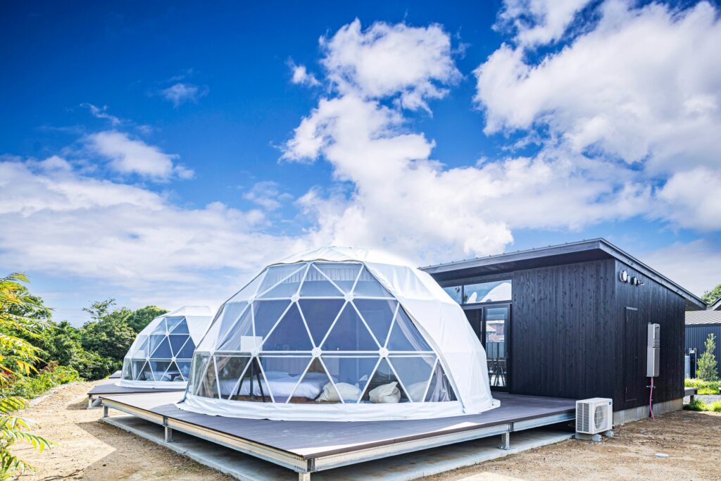 ＴＨＥ　ＧＬＡＭＰＩＮＧ　ＰＬＡＺＡ　伊勢志摩ＢＡＳＥ