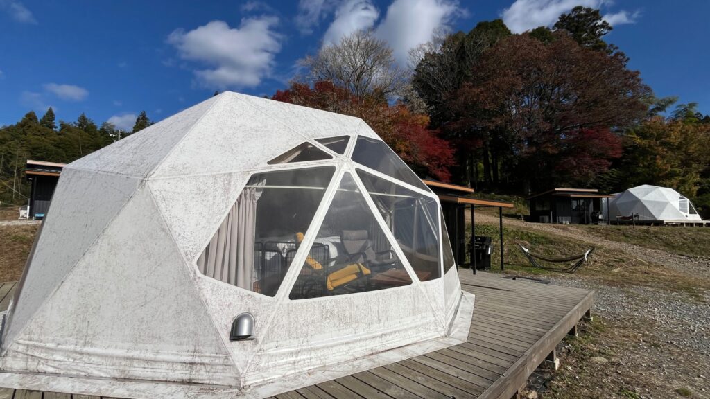 里山グランピングむすび