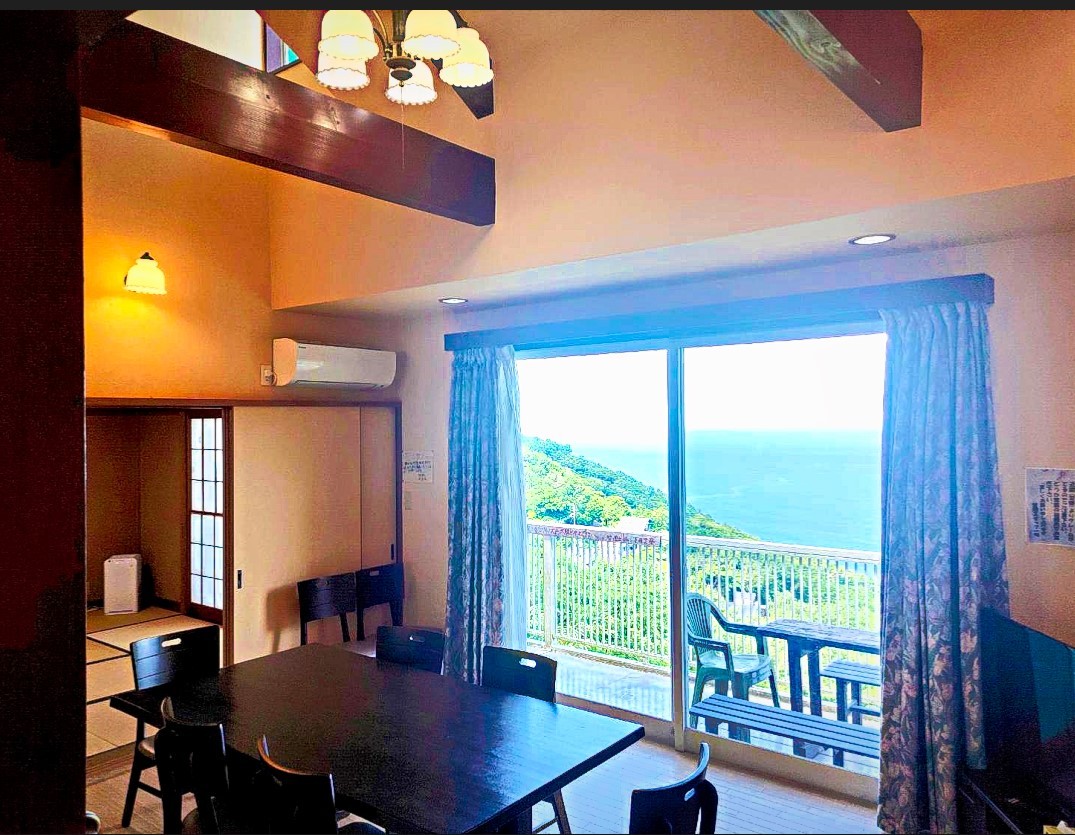 静岡県貸別荘・コテージ｜相模湾一望/温泉付4～10人迄（WI-FI）ペットOK/BBQ可
