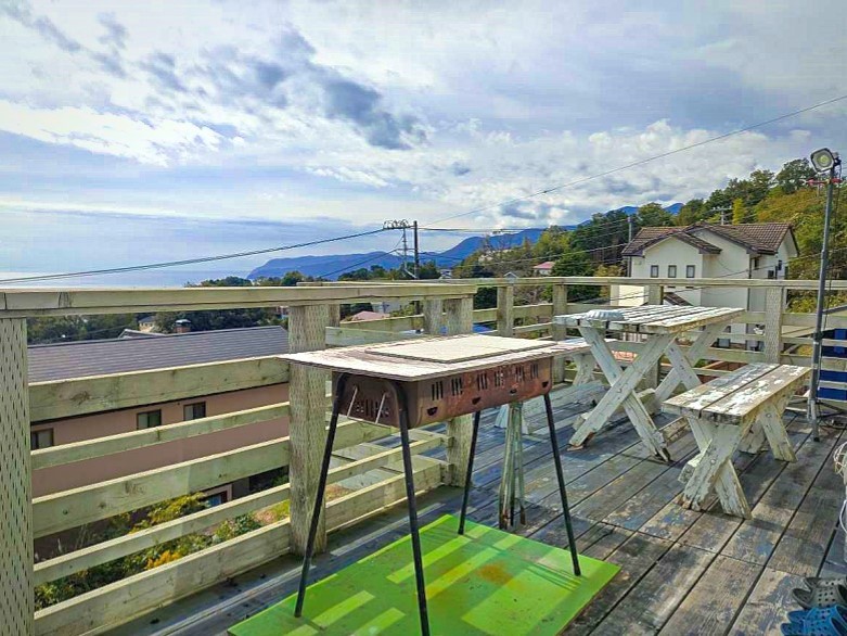 静岡県 伊豆高原の貸別荘・コテージ｜アウトドアBBQ/ペットもOK（4-10名用*城ヶ崎海岸駅車 で 4 分/ホワイトインテラスの写真：詳細5