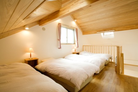 栃木県 那須・板室のコテージ｜ヒコヒココテージ那須の写真：タイプⅠ　寝室