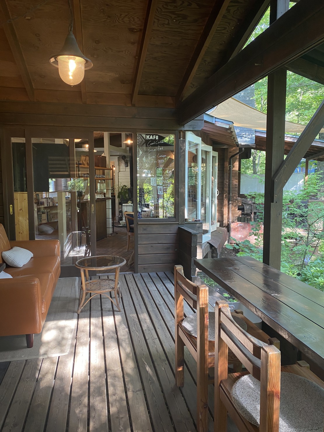 森のログハウスSEN｜群馬県・北軽井沢・嬬恋・万座｜喫茶店KAFEは敷地内にあります