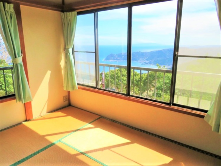 静岡県 熱海のコテージ｜熱海温泉とデッキBBQ　熱海眺望亭の写真：寝室