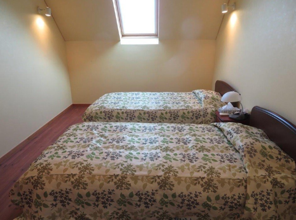 静岡県 東伊豆の貸別荘・コテージ｜白い真綿のような透明感のあるコテージ　コットンハウスの写真：寝室は4部屋