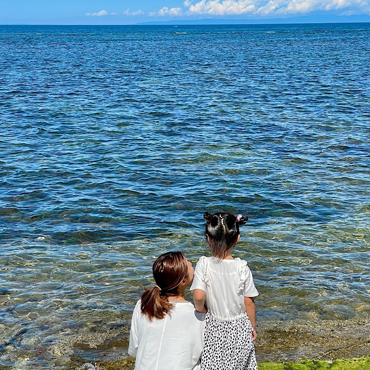 新潟県 柏崎・寺泊・長岡・魚沼（湯之谷）のコテージ｜日本海夕日ヴィラOne Storyの写真：遠浅な海。そして透明度も高いです！プライベートビーチ！子供連れでも楽しめます！