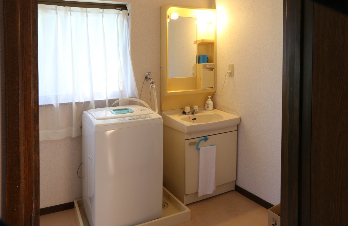 栃木県 那須・板室の貸別荘・コテージ｜那須コテージ四季B棟の写真：洗面室、全棟共通仕様です。