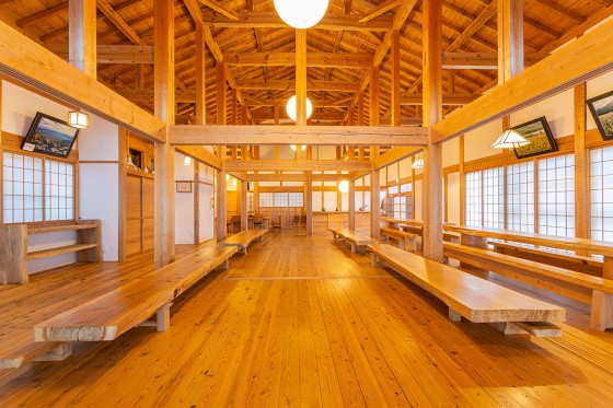 福島県 郡山の貸別荘・コテージ｜響きの宿　本館：プロジェクター