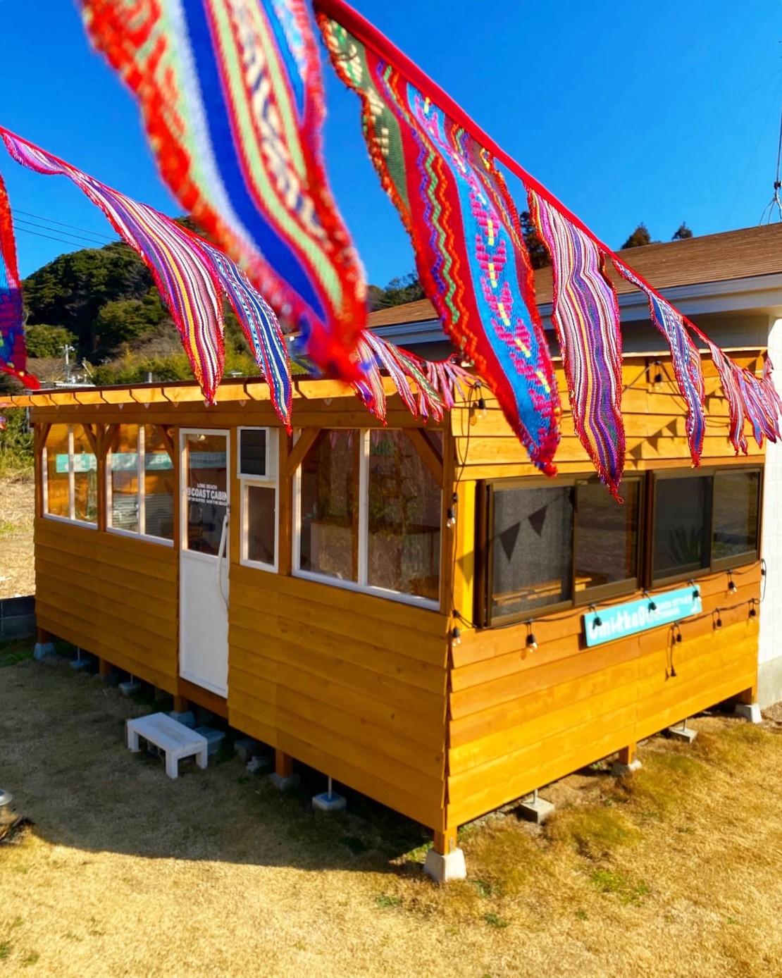 ウミカグのお宿｜千葉県・勝浦・鴨川｜BBQルームは小屋作りなので雨風でも安心