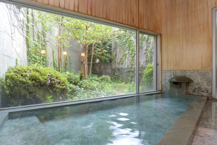 静岡県 伊豆高原のコテージ｜伊豆クリスタル迎賓館の写真：温泉大浴場