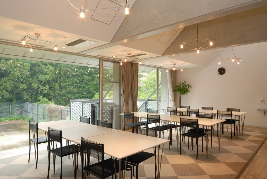 静岡県 伊豆高原のコテージ｜伊豆クリスタル迎賓館の写真：ダイニングルーム