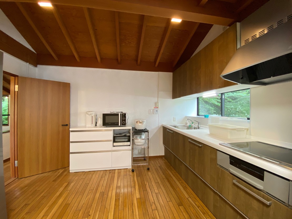 静岡県 熱海のコテージ｜熱海ドーム山荘の写真：キッチン kitchen