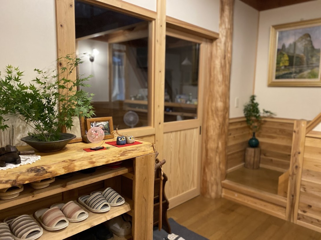 奈良県 吉野・奥吉野のコテージ｜隠宿御杖sachi庵の写真：玄関