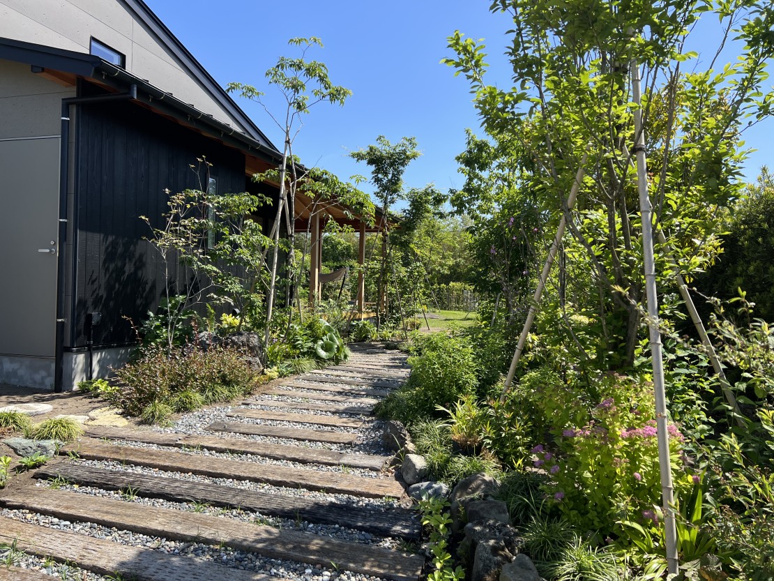 勝浦・鴨川（千葉県）で庭付きのグランピング 1選｜写真：鴨川プライベートヴィラうら庭