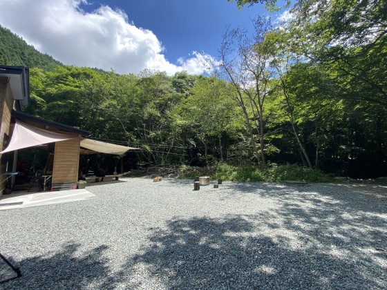 山梨県 大月・都留の貸別荘・コテージ｜SNUG CAMP HOUSEの写真：避暑地のコテージ