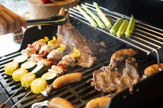 静岡県 伊豆高原の貸別荘・コテージ｜izukougen366八幡野の写真：手ぶらBBQが楽しめるコテージ