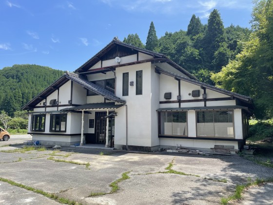 兵庫県 姫路・赤穂・播磨の貸別荘・コテージ｜ポパイテンキャンプ場たつの店：一軒家