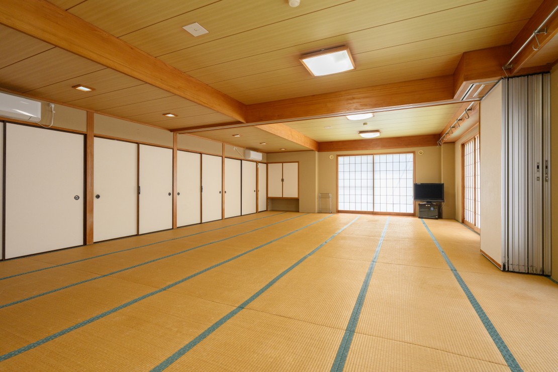 無限館|静岡県・伊豆高原|大広間は宴会利用や宿泊としてもご利用可。