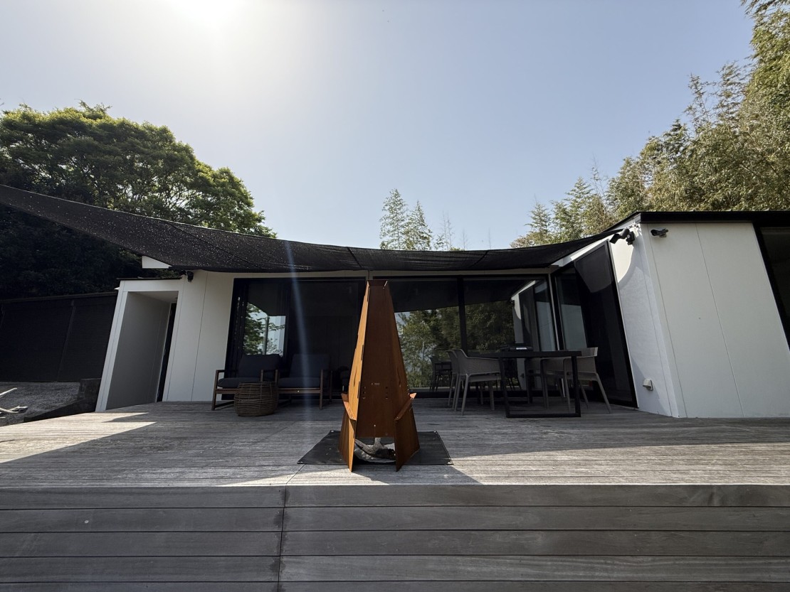 Vacation Home & Atelier VILLA PINECOVE|千葉県・館山・南房総|誰からも邪魔されない贅沢な環境と、有り余るほどゆっくりと流れる時間というかけがえのないご褒美が隠されています。
