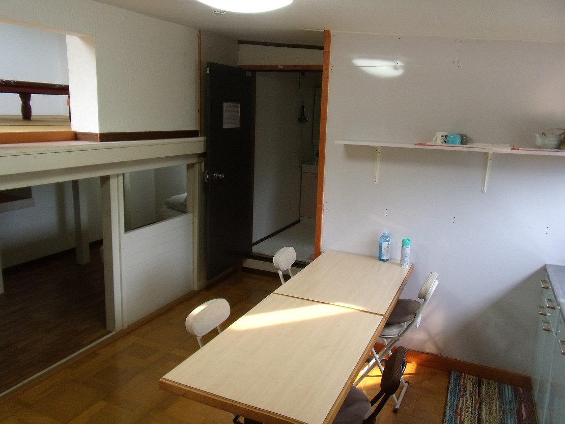 ポパイテンキャンプ場　ラッキーハウス(1棟貸切)｜兵庫県・姫路・赤穂・播磨｜ダイニング