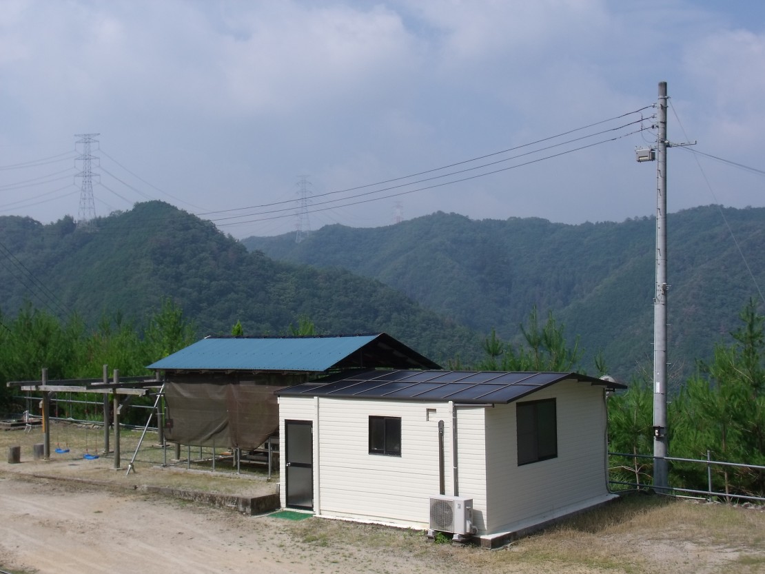 兵庫県 姫路・赤穂・播磨のコテージ｜ポパイテンキャンプ場　バンガロハウス(1棟貸切)の写真：バンガロハウス外観