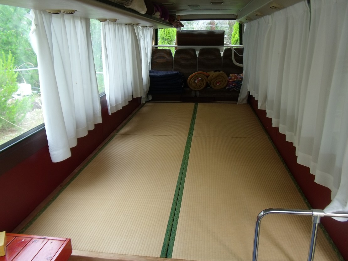 ポパイテンキャンプ場　バスハウス(1棟貸切)｜兵庫県・姫路・赤穂・播磨｜室内1