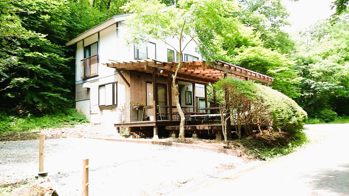 那須の貸別荘 コテージ7(ナナ) V棟|栃木県・那須・板室|第二駐車場完備。手持ち花火もOkです
