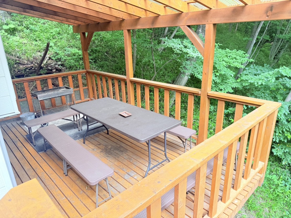 そら豆ん家｜栃木県・那須・板室｜屋根付きウッドデッキ