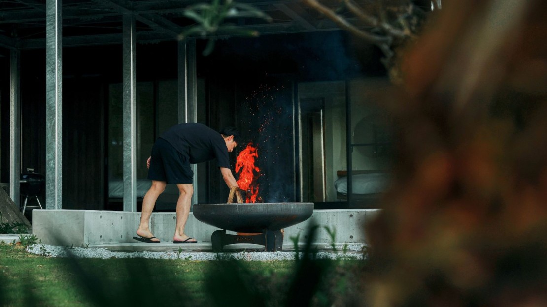 UMI-YAMA CHIKURA｜千葉県・館山・南房総｜BONFIRE｜炎のぬくもりに包まれ、夜が深まる時間。