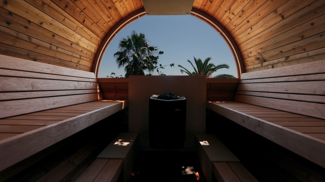 UMI-YAMA CHIKURA｜千葉県・館山・南房総｜空と緑を感じながら過ごす、バレルサウナ。