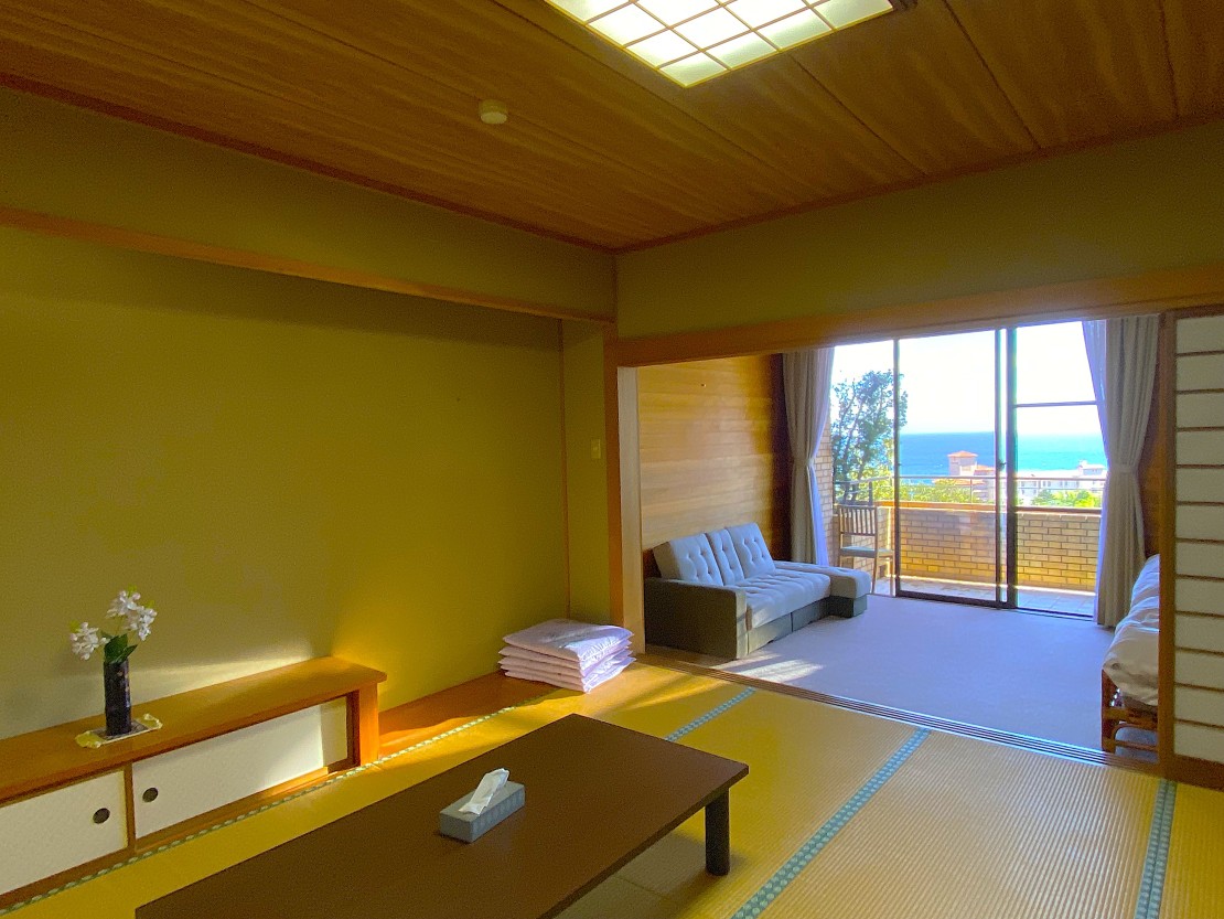 大型貸別荘　サンライズガーデン｜静岡県・東伊豆｜客室