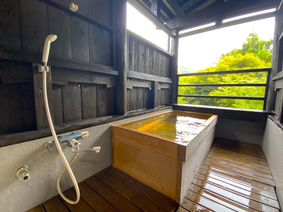 大型貸別荘　リュウエイ｜静岡県・東伊豆｜銀閣2階の檜風呂