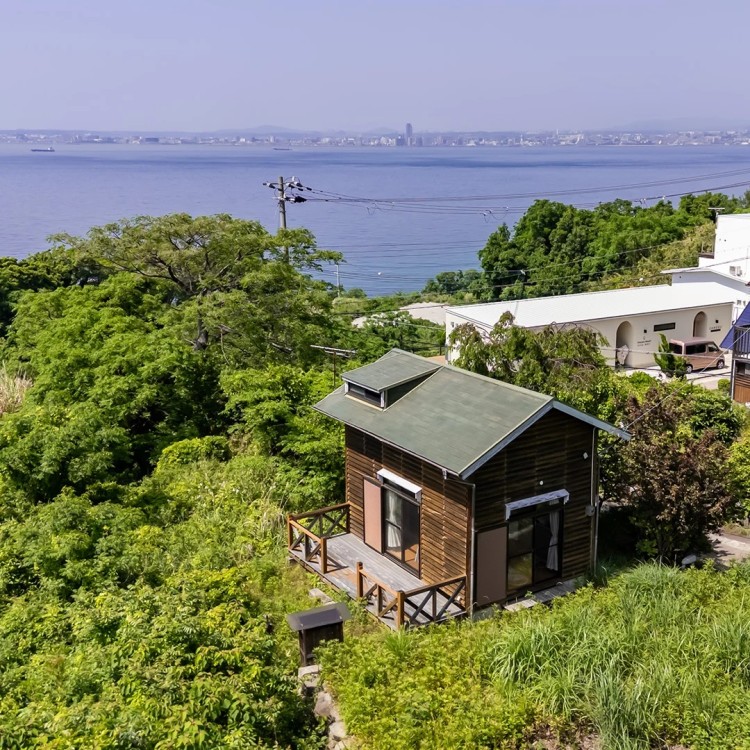 兵庫県 淡路島のコテージ｜ログハウス遊泊・淡路島の写真：【絶景の西海岸】瀬戸内海を望むオーシャンビュー・デッキ