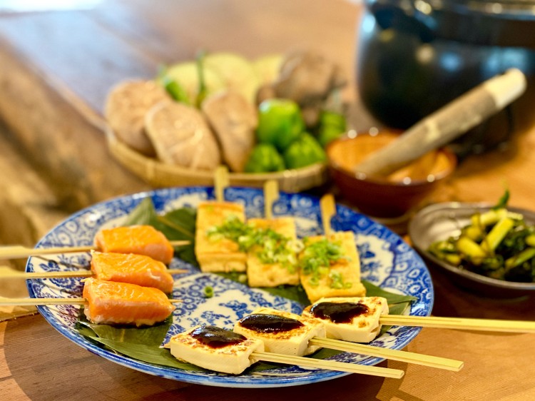 灯篭-歴史を紡ぐ家-｜長野県・伊那・駒ヶ根・飯田・昼神の特徴写真｜囲炉裏料理を楽しめる