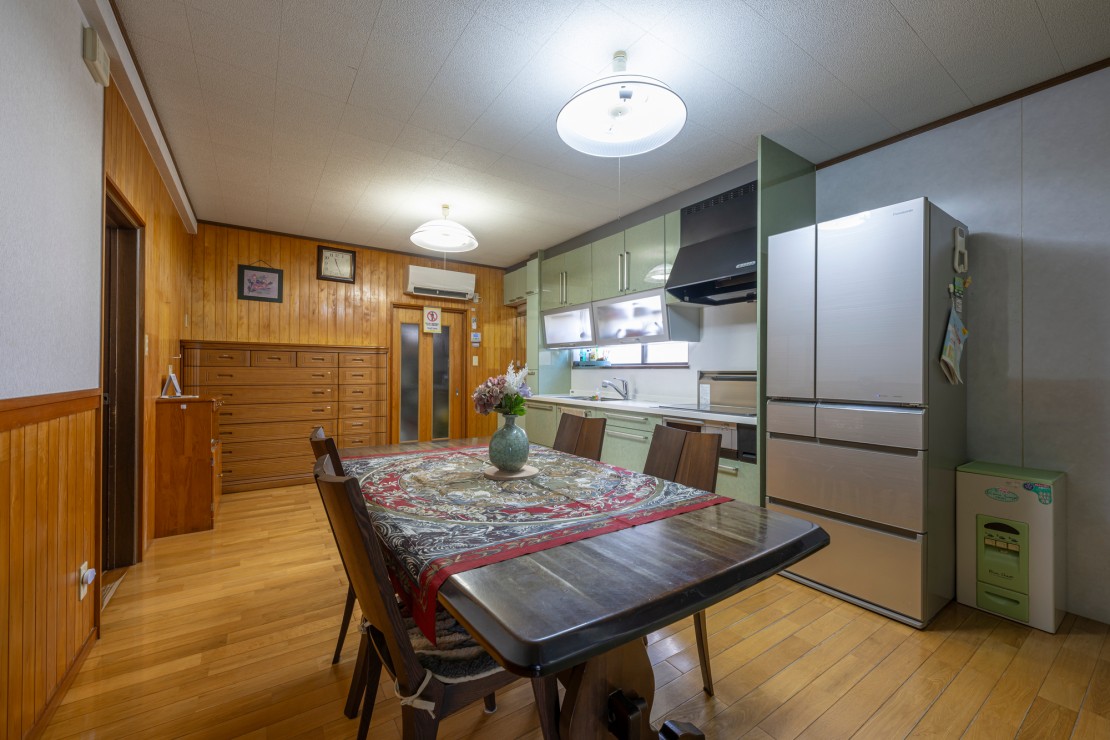 岐阜羽島の隠れ家 古民家cocone｜岐阜県・岐阜・大垣・養老｜大型冷蔵庫、電子レンジ、炊飯器、電気ポット、調理用具、食器類完備
