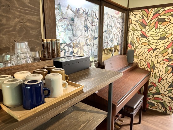 群馬県 水上・月夜野・猿ヶ京・法師の貸別荘・コテージ｜Tanigawa Valley Lodge & Coffee Roastery：ピアノ