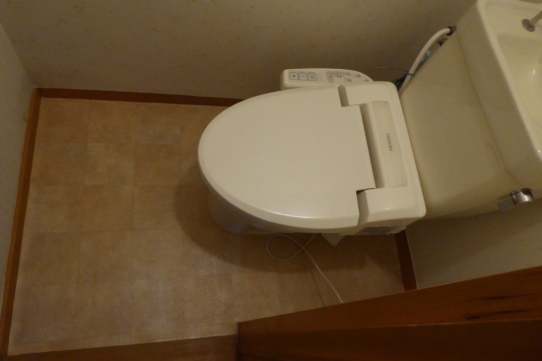 神奈川県 箱根の貸別荘・コテージ｜サンテラス箱根の写真｜トイレはすべて洗浄機能付きです